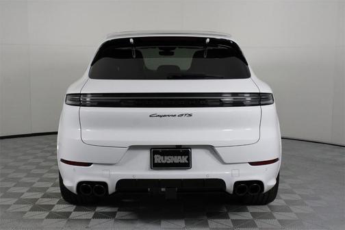 2026 Porsche Cayenne GTS
