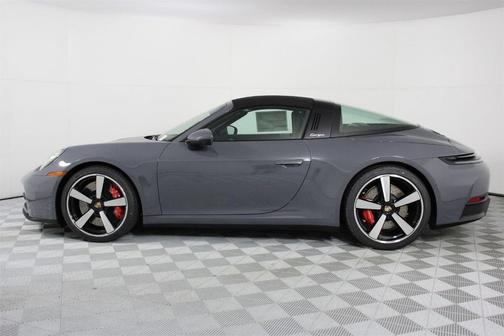 2026 Porsche 911 Targa 4S