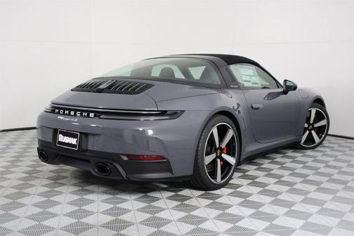 2026 Porsche 911 Targa 4S