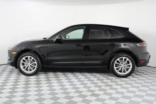 2025 Porsche Macan T