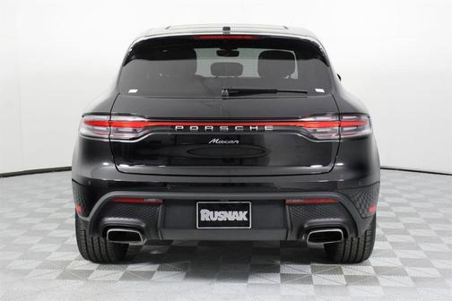 2025 Porsche Macan T