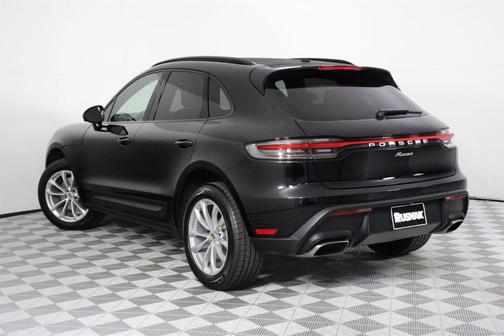 2025 Porsche Macan