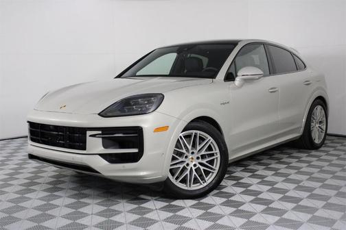 2025 Porsche Cayenne Base