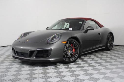 2017 Porsche 911 Carrera 4 GTS