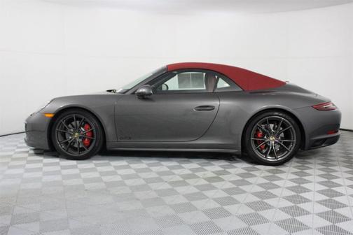 2017 Porsche 911 Carrera 4 GTS