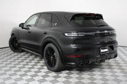 2026 Porsche Cayenne GTS