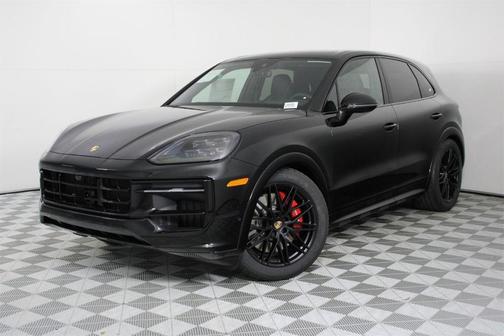 2026 Porsche Cayenne GTS