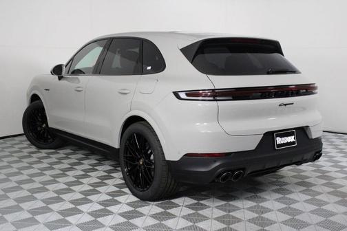 2026 Porsche Cayenne AWD