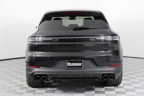 2026 Porsche Cayenne Base