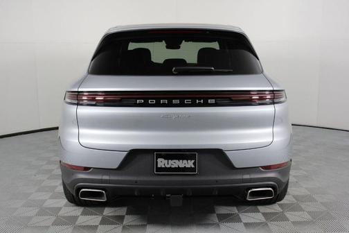 2026 Porsche Cayenne Base