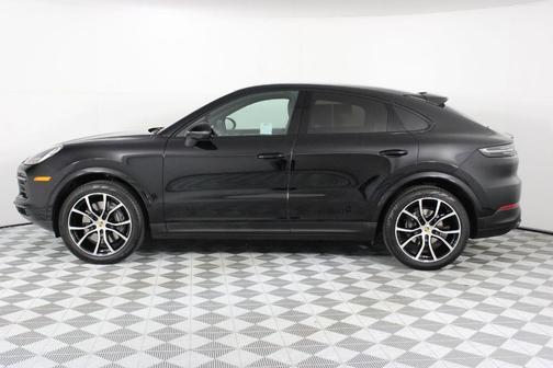 Black 2023 Porsche Cayenne Platinum Edition