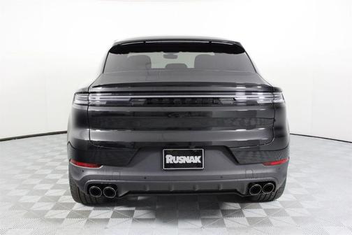 2026 Porsche Cayenne AWD
