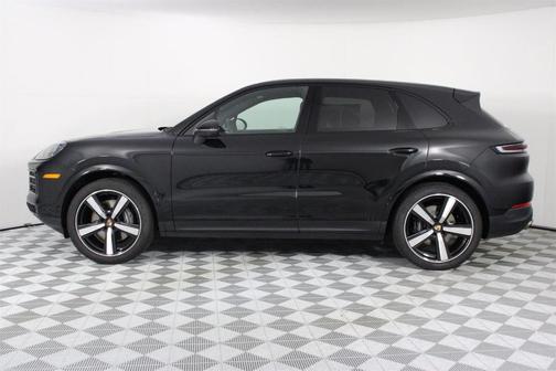 2025 Porsche Cayenne Base