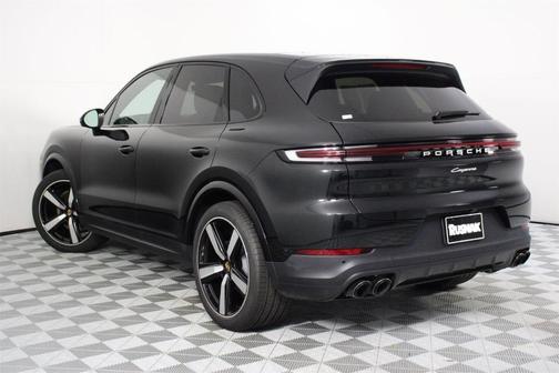 2025 Porsche Cayenne Base