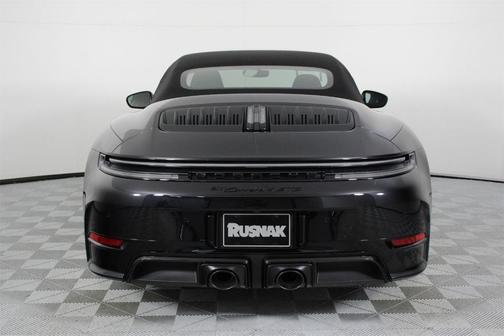 2026 Porsche 911 Carrera 4 GTS