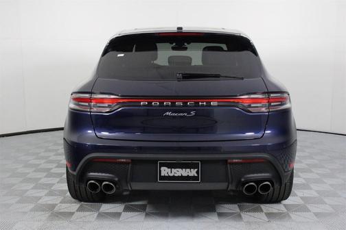 2022 Porsche Macan S