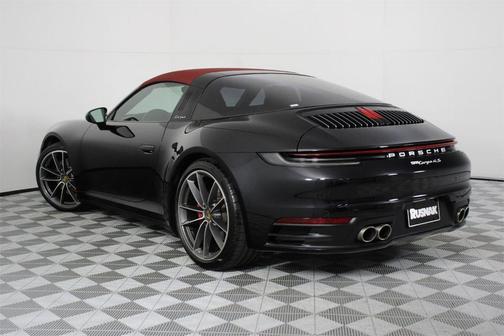 2021 Porsche 911 Targa 4S