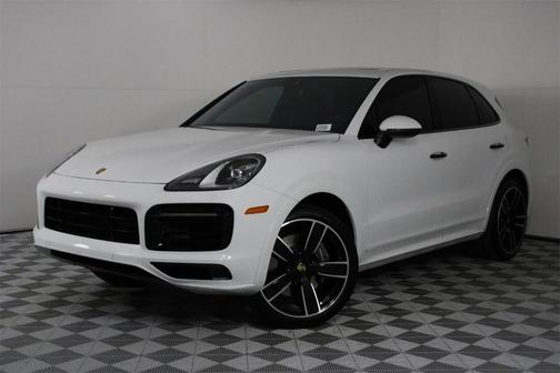 2023 Porsche Cayenne Platinum Edition