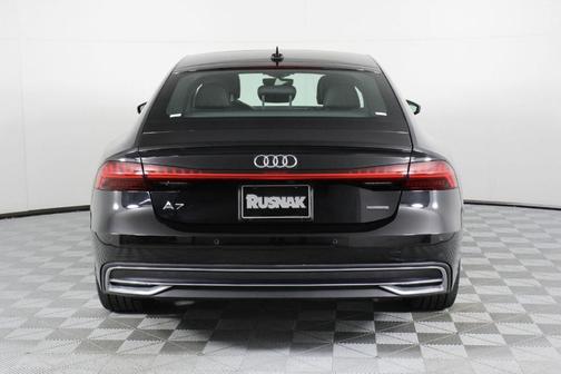 Mythos Black Metallic 2021 Audi A7 55 Premium