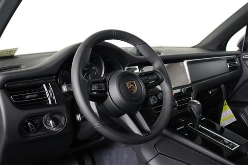 2026 Porsche Macan GTS