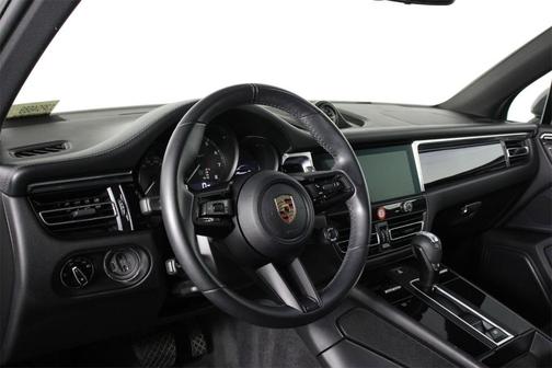 2023 Porsche Macan T