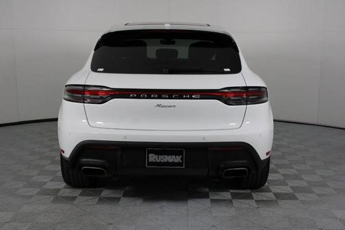 2026 Porsche Macan 