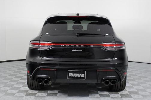 2025 Porsche Macan 