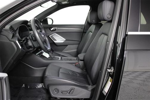 2022 Audi Q3 45 S line Premium