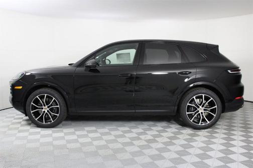 2025 Porsche Cayenne Base