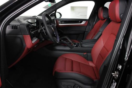 2026 Porsche Cayenne AWD