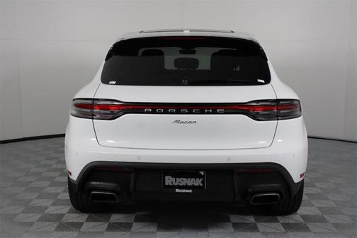 2025 Porsche Macan T