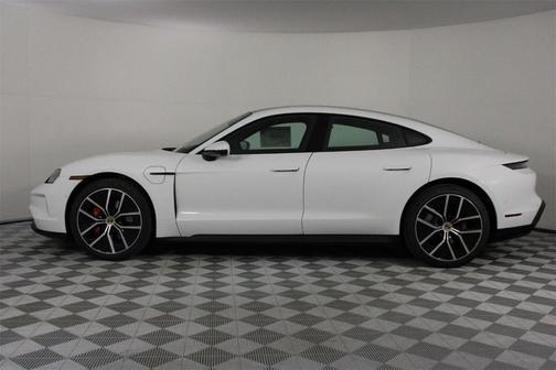 2025 Porsche Taycan 4S
