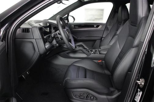 2026 Porsche Cayenne GTS