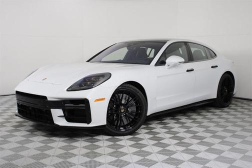 2026 Porsche Panamera GTS