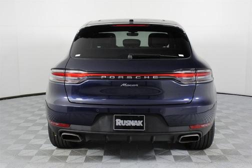 2021 Porsche Macan Base