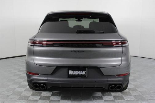 2026 Porsche Cayenne Base