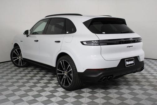 2026 Porsche Cayenne AWD