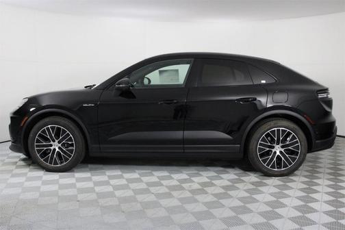 2025 Porsche Macan 4