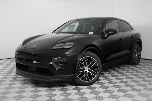 2025 Porsche Macan 4