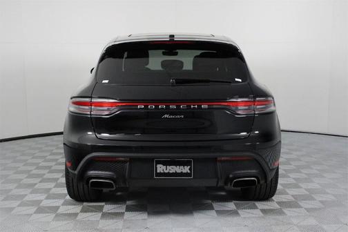 2025 Porsche Macan