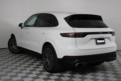 2022 Porsche Cayenne 