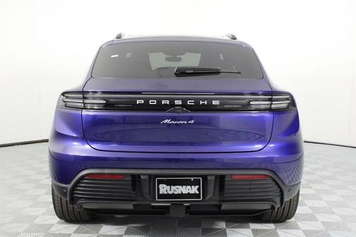 2024 Porsche Macan Electric 4