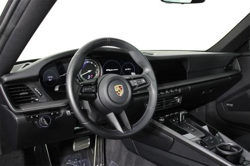 2020 Porsche 911 Carrera