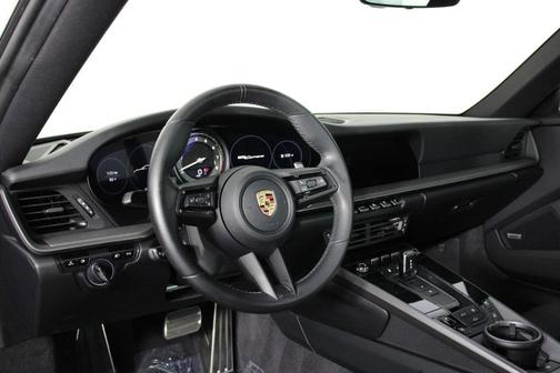 2020 Porsche 911 Carrera