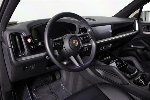 2024 Porsche Cayenne Base