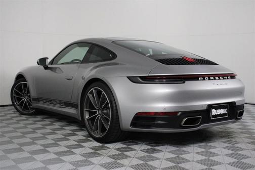 2020 Porsche 911 Carrera