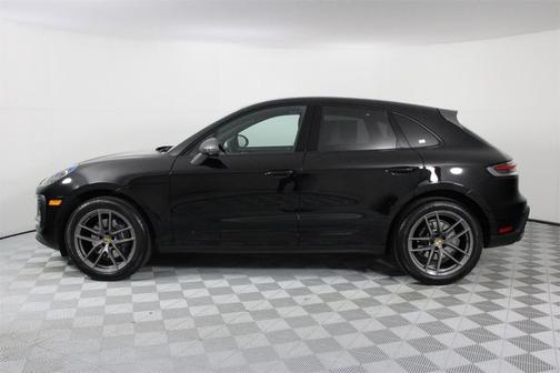 2025 Porsche Macan T
