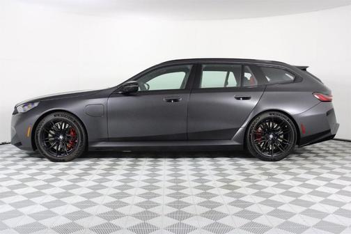 2025 BMW M5 Base