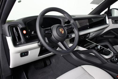 2025 Porsche Cayenne AWD