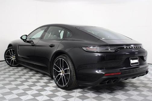 2022 Porsche Panamera Platinum Edition